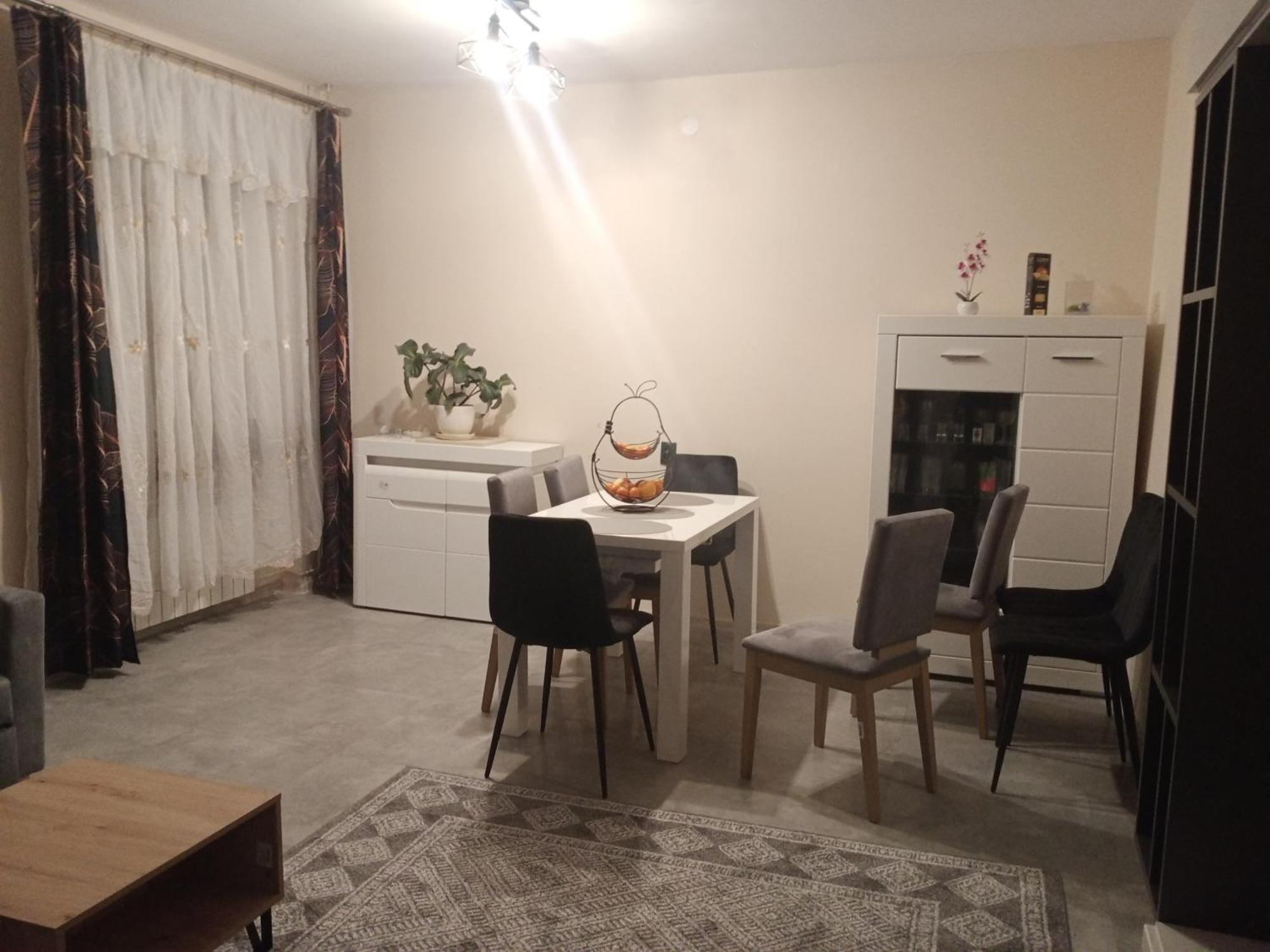 Uroczy Apartament Krakau Buitenkant foto
